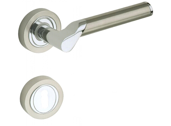 Zinc Alloy Door Handle On Rose - Buy Fancy Office Zinc Alloy Door Handles,Door Hardware Made In China