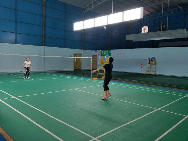 EC hardware badminton competition